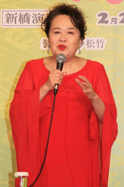 渡辺えり【撮影：小宮山あきの】八嶋智人【撮影：小宮山あきの】