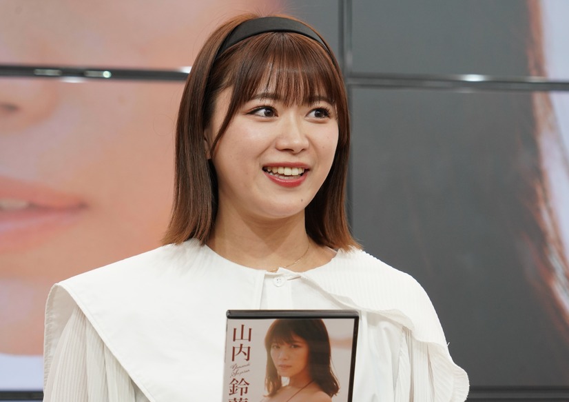 山内鈴蘭【写真：竹内みちまろ】