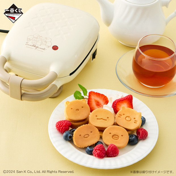 「一番くじ すみっコぐらし～すみっコのスイーツタイム～」A賞：すみっコワッフルメーカー（C）2024 San-X Co., Ltd. All Rights Reserved.