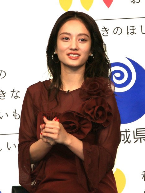 谷まりあ【撮影：小宮山あきの】