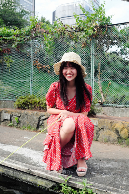 豊田ルナ、デジタル写真集で20歳ラストのみずみずしい水着姿披露