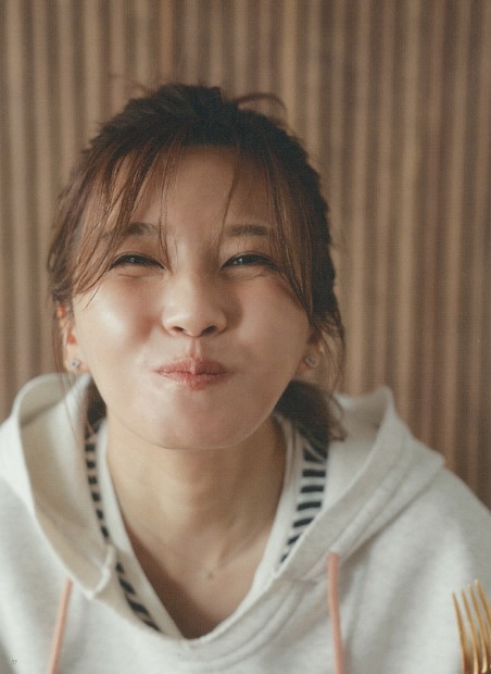 『宇野実彩子（AAA）The Four Seasons-5th Memorial Book』（C)KADOKAWA