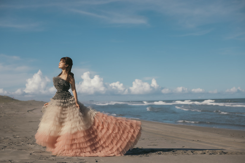 『宇野実彩子（AAA）The Four Seasons-5th Memorial Book』（C)KADOKAWA