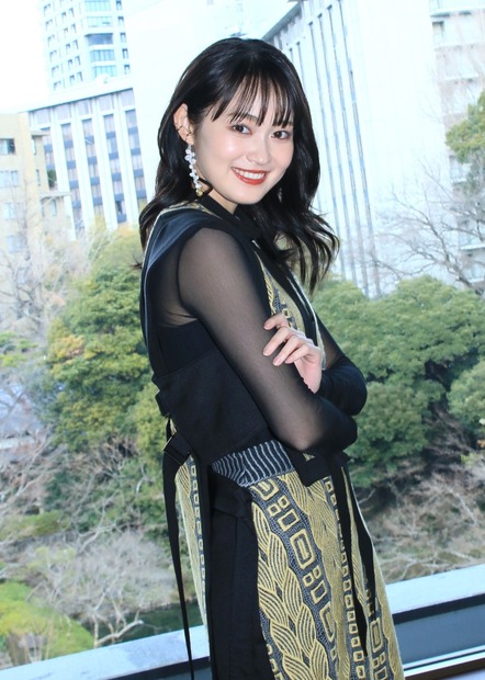 吉本実憂【撮影：小宮山あきの】