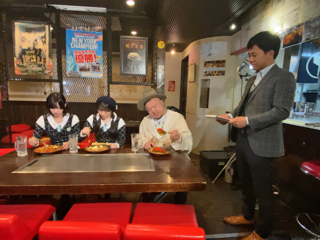 STU48 今村美月＆沖侑果、お好み焼きの美しいヘラ上げを競う「ヘラ-1グランプリ」に挑む