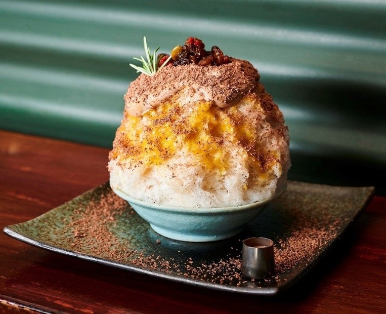 [Parlor Vinefru銀座]（東京都中央区）アマゾンカカオとシュトーレンのかき氷（１杯）2,600円