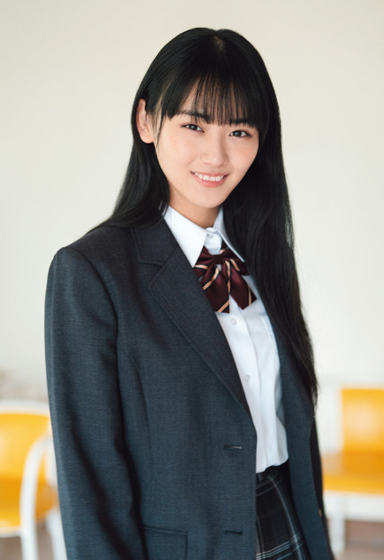 「B.L.T.graduation2024高校卒業」ローソンエンタテインメント購入特典ポストカード【山﨑天（櫻坂46）】