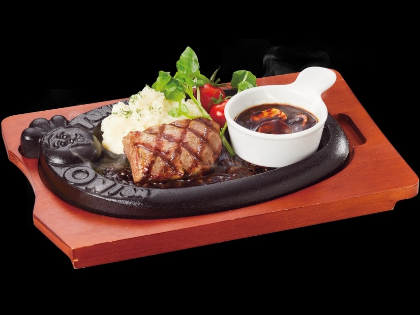 “トリュフ香る”濃厚黒デミグラスソースのご馳走ステーキ～自家製マッシュポテト添え～