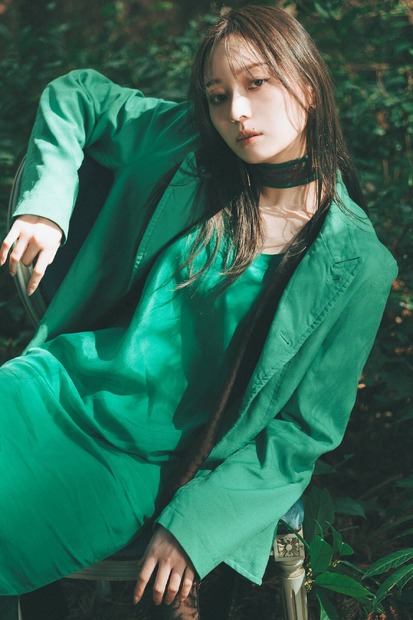 乃木坂46・梅澤美波、力強い美しさテーマにグラビア撮影