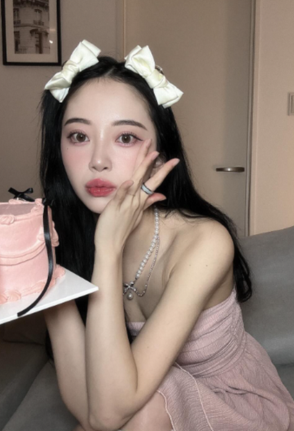 （写真は堀未央奈の公式インスタグラムから）※所属事務所に掲載許諾をもらってます