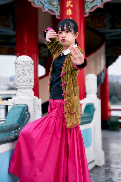 小久保柚乃1st写真集『こくぼづかん』（C) 中村和孝／小学館