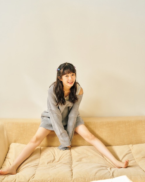 小久保柚乃1st写真集『こくぼづかん』（C) 中村和孝／小学館