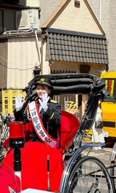 村重杏奈（写真は村重杏奈の公式インスタグラムより）※所属事務所より掲載許諾をいただいています