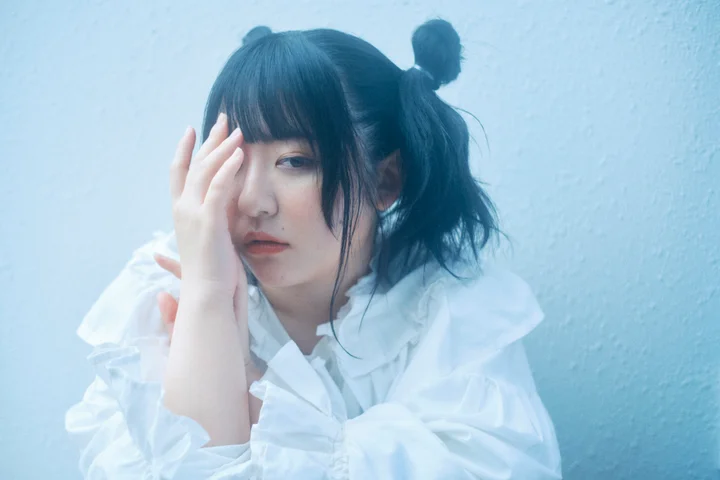 “ミスマガジン2022”麻倉瑞季、写真展プロジェクトを発表！