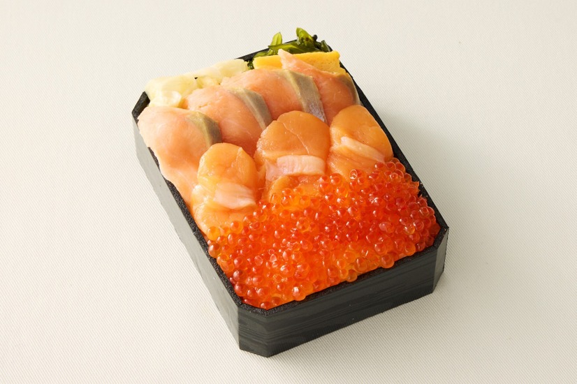 ［東武限定品・実演］【北海鮮 海の里】「サクラマス・道産づくし弁当」2,970円（1折）《各日販売予定40点》〈販売期間：4月30日(火)まで〉