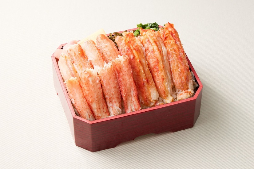 ［東武限定品・実演］【鱗幸食品】「タラバガニとオオズワイガニの味比べ弁当」2,970円）1折）《各日数量限定》〈販売期間：5月1日(水)から7日(火)まで〉
