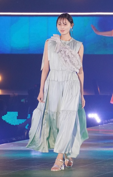 遠藤さくら【写真：竹内みちまろ】