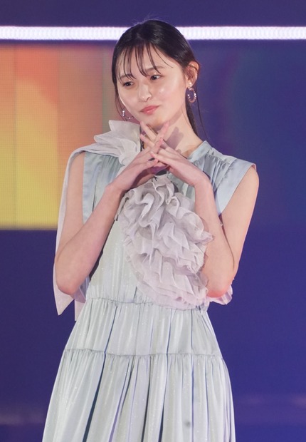 遠藤さくら【写真：竹内みちまろ】