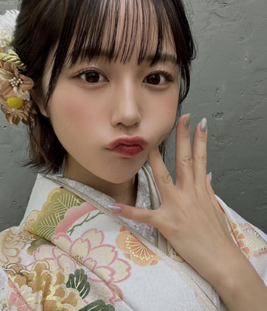 なえなの（写真は本人の公式インスタグラムより）※所属事務所より掲載許諾をいただいています