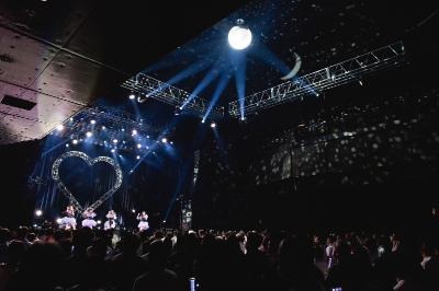 東京女子流、結成14周年記念ライブ開催！　満員のファン大熱狂