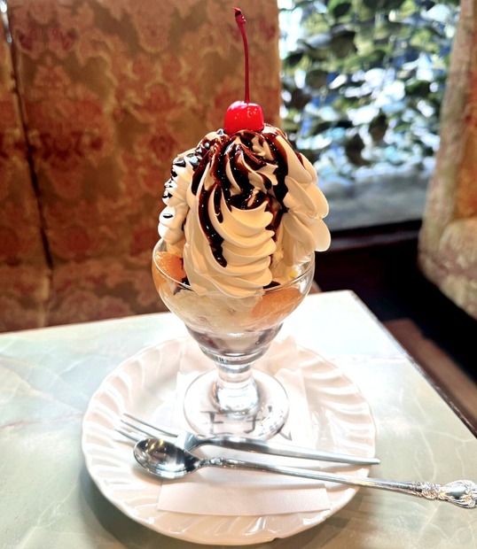珈琲 王城「ハーフチョコレートパフェ」