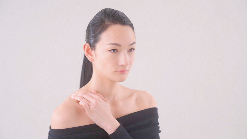 冨永愛　NHKスペシャル『東洋医学を“科学”する～鍼灸・漢方薬の新たな世界～』場面写真