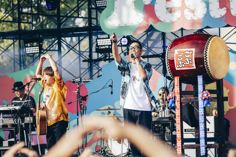 コブクロ（撮影：ヨシモリユウナ）　ごぶごぶフェス1日目（C）GOBU GOBU Festival