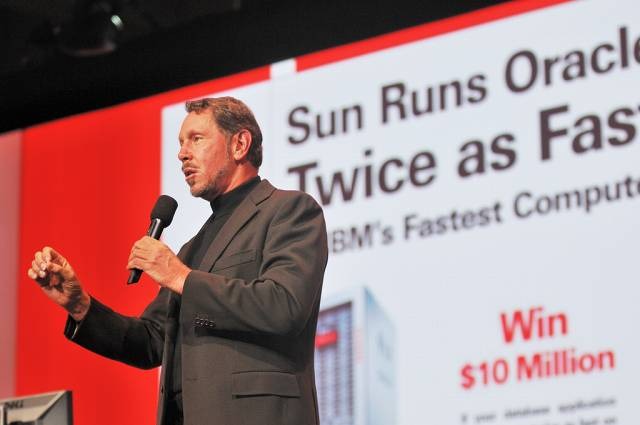 「Oracle OpenWorld」基調講演に登壇したOracleのラリー・エリソンCEO