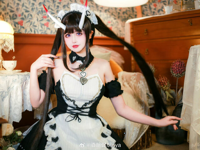 熊代『アズールレーン』／nya（Weibo：酒酿促织）
