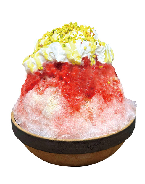 [初出店] Cafe＆Dining HAPPY HILL「あまおう苺とピスタチオミルクのかき氷」イートイン 1,300円（1杯）