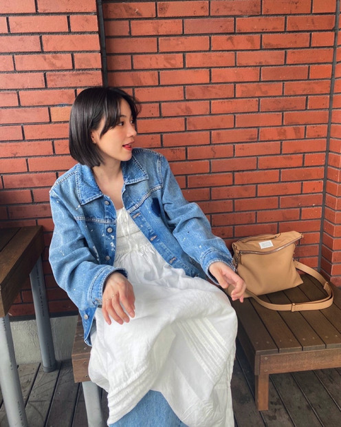 のん、個性的なサングラス＆デニムジャケットの爽やかコーデに反響