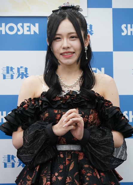 佐藤佳穂【写真：竹内みちまろ】