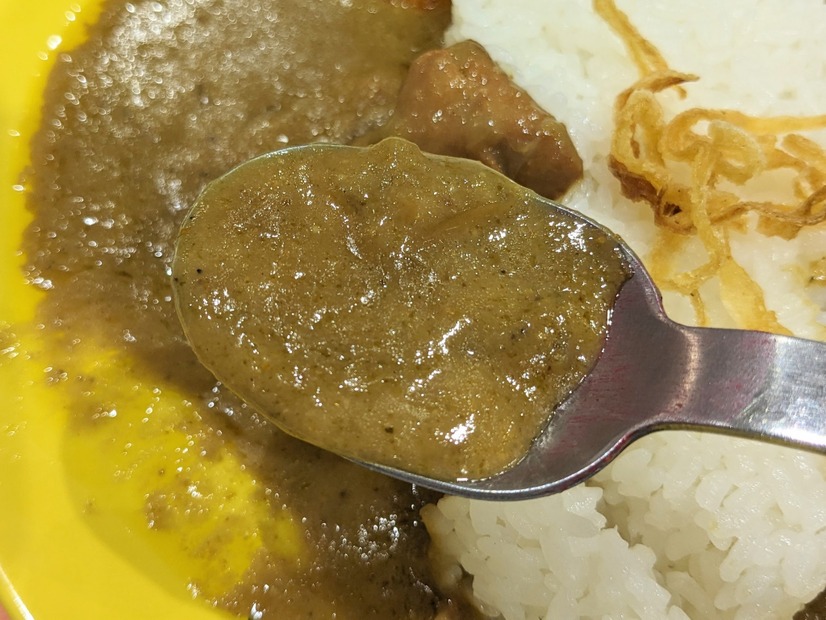 東京ばな奈カレー＠撮影　渡邉