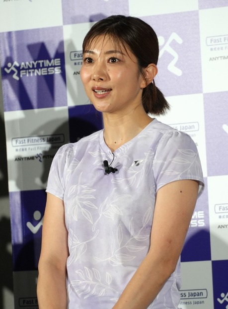 潮田玲子【撮影：小宮山あきの】