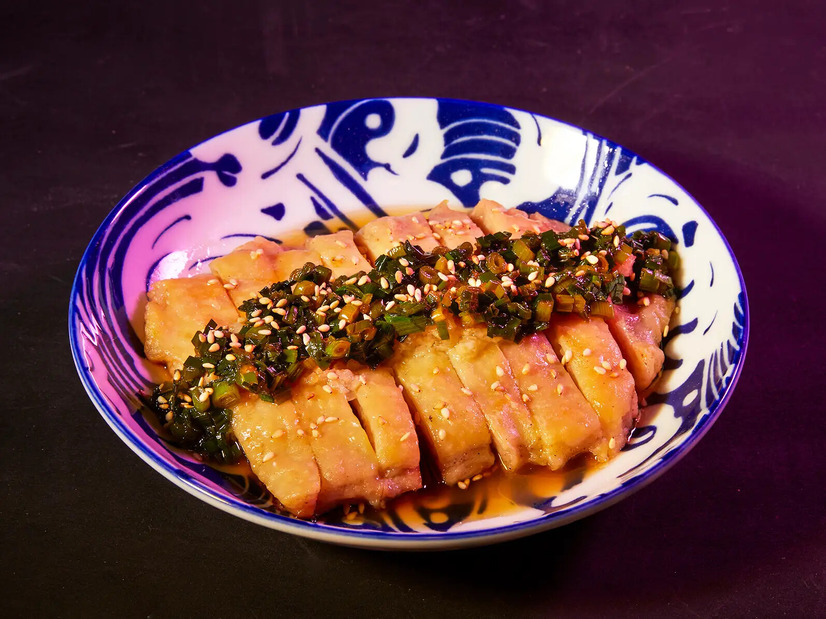 鶏肉の葱油ソースがけ