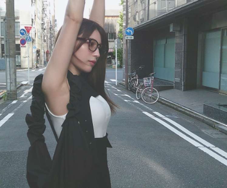 雪平莉左（写真は雪平莉左の公式インスタグラムより）※所属事務所より掲載許諾をいただいています