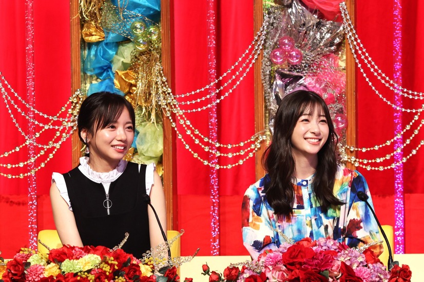 齊藤京子、足立梨花（C）フジテレビ