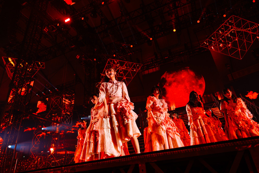 「4th ARENA TOUR 2024 新・櫻前線 -Go on back?- IN 東京ドーム」ライブ写真（撮影：上山陽介）