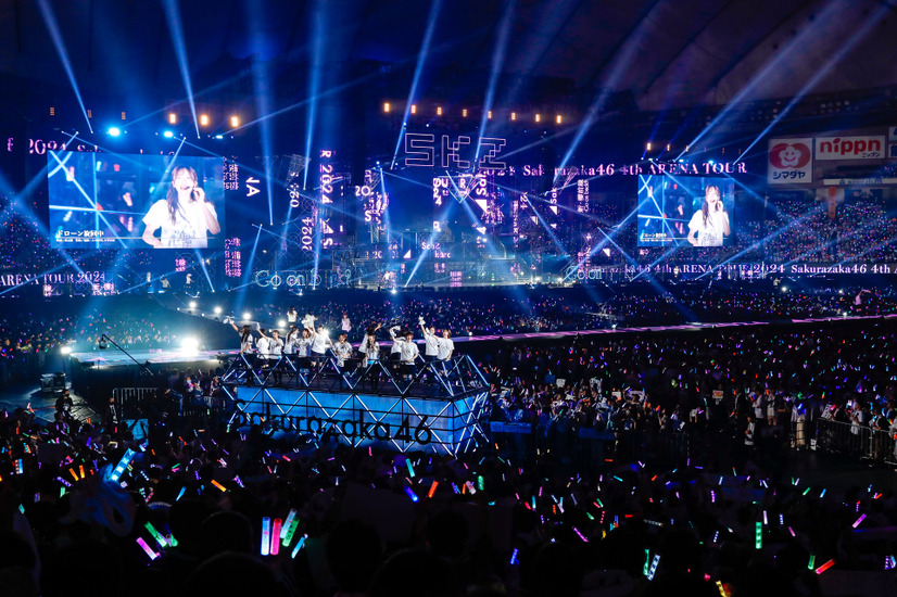「4th ARENA TOUR 2024 新・櫻前線 -Go on back?- IN 東京ドーム」ライブ写真（撮影：上山陽介）