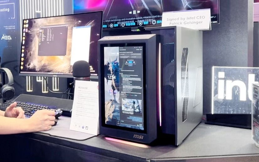 デスクトップの前面が液晶になったAI搭載の面白デスクトップ！「背負えるPC」も発見