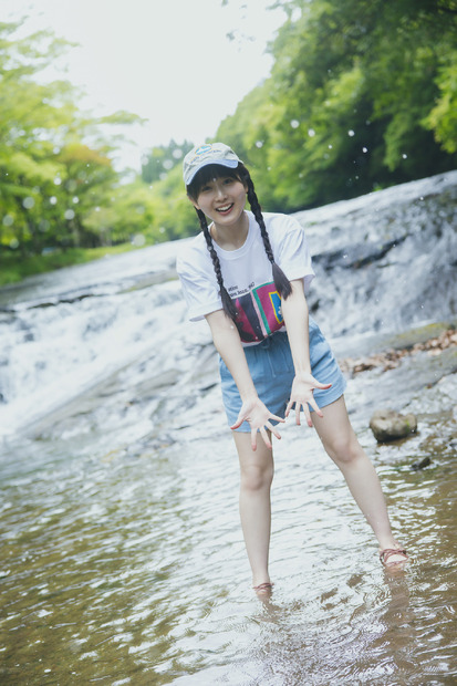 SKE48・井上瑠夏、1st写真集が発売決定！フレッシュ＆セクシーな先行カットも解禁