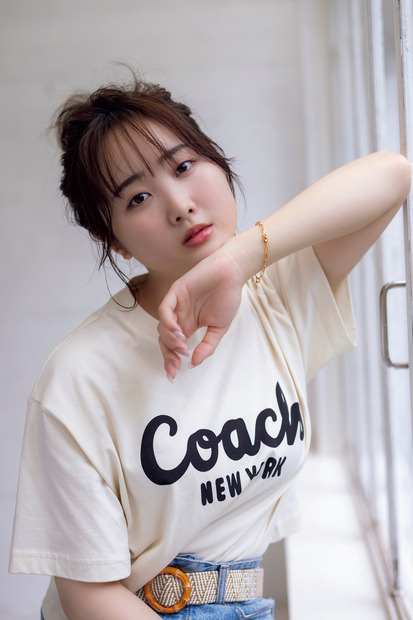 本田望結（C）光文社／週刊FLASH 写真（C）山本春花　衣装協力・Wild Lily、ALM.、COACH、amel、COMME CA ISM、卑弥呼