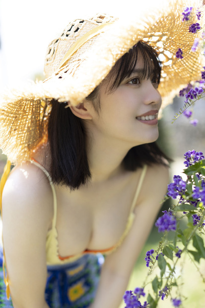 石浜芽衣1st写真集（タイトル未定）（ｃ）西條彰仁／講談社