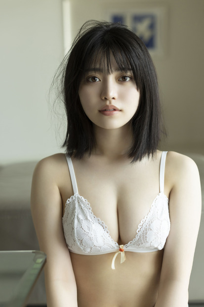 石浜芽衣1st写真集（タイトル未定）（ｃ）西條彰仁／講談社
