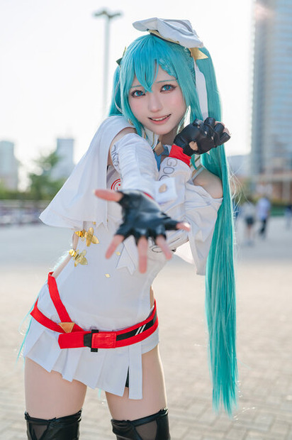 初音ミク／猫宮ハルナ（X：@Hapinachan_cos）