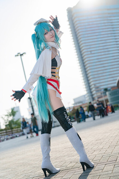 初音ミク／猫宮ハルナ（X：@Hapinachan_cos）