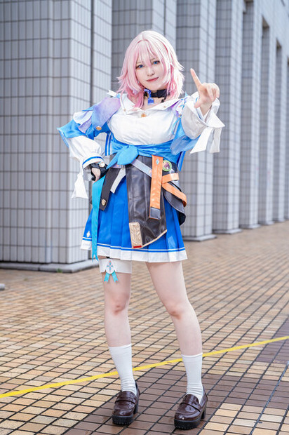 三月なのか『崩壊：スターレイル』／きり（X：@ki_ri_c_）