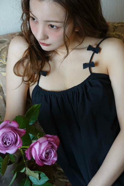 板野友美、「今、自身が1番着たいドレス」をデザイン！我が子とお揃いアイテムも