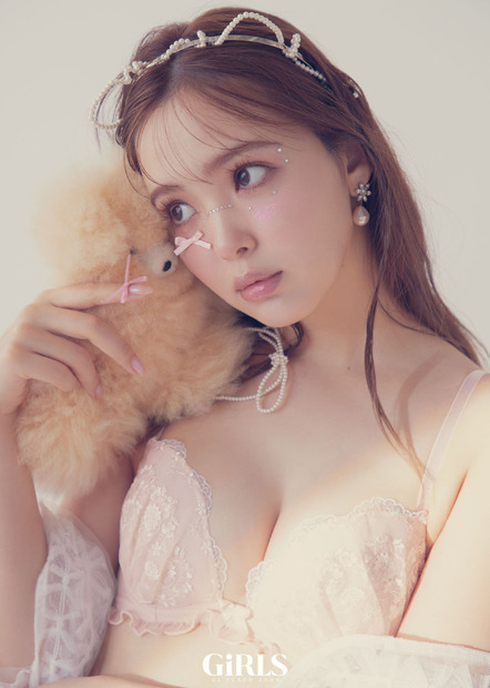 藤田ニコル
