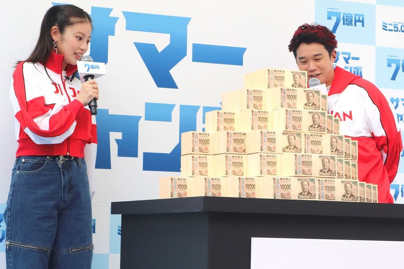 今田美桜と矢本悠馬【撮影：浜瀬将樹】